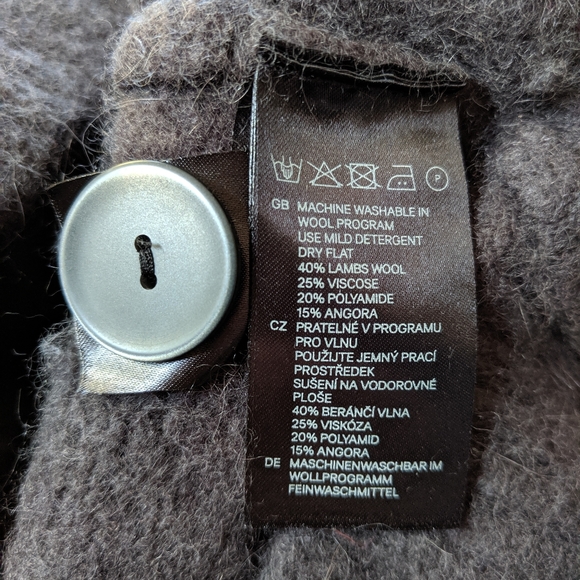 H&M Gray Modern Wool/Angora Sweater Vest Size 12 - Picture 7 of 8